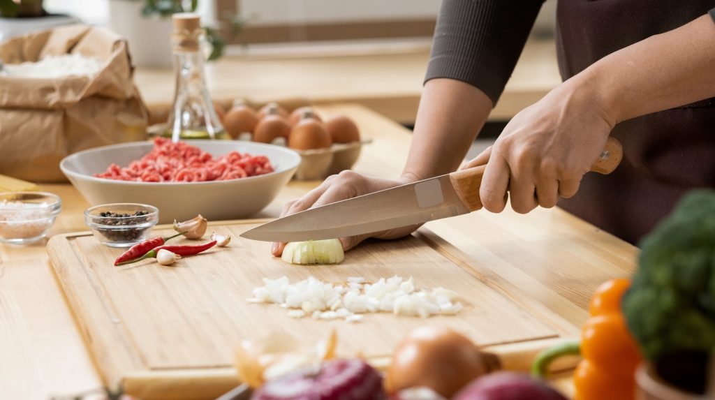 Sharpening Impacts Hygiene in Professional Kitchens